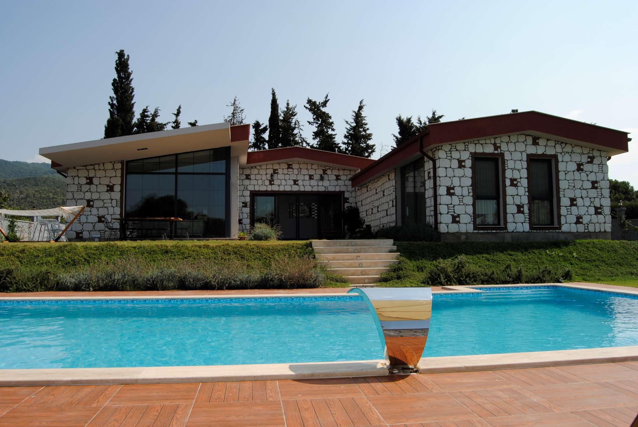 S/T EVİ
